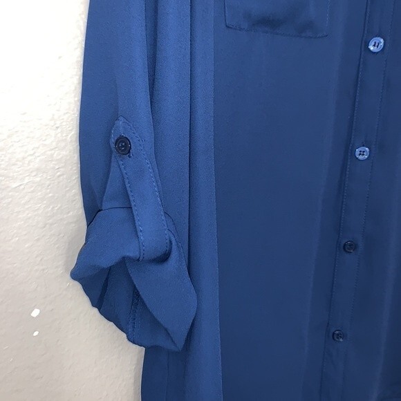 Alyx woman’s blue sheer button down 3/4 tab sleeve blue Large W/shoulder detail - Picture 4 of 12